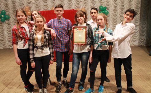 В Калининске прошел первый районный фестиваль КВН «Юморина 2017»