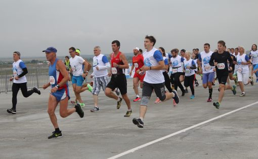 Массовый легкоатлетический забег GAGARIN RUNWAY собрал 10 тысяч участников и болельщиков