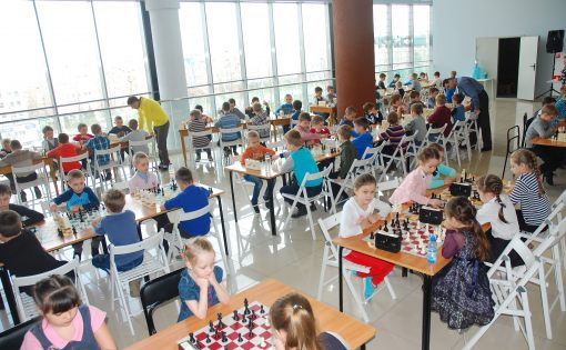 Более 120 малышей приняли участие в турнире по шахматам