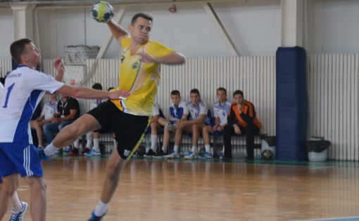 В выходные в Саратове прошли игры Первенства России по гандболу среди команд молодёжных составов