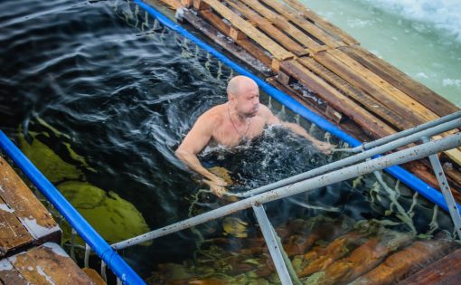 Крещенские купания в Саратове посетили более 2 000 человек