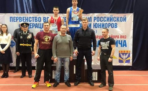 Мансур Сефербеков завоевал «серебро» Первенства ВС РФ по боксу среди юниоров 