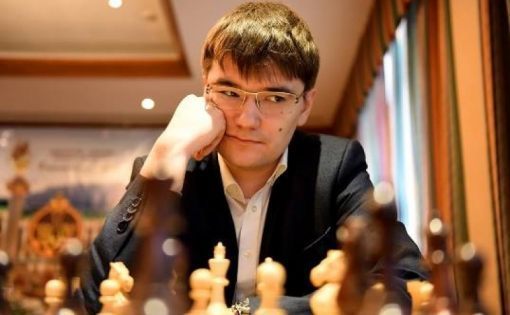 Стало известно время трансляции благотворительного шахматного турнира с участием Евгения Томашевского 