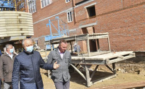 Губернатор Саратовской области проверил, как идет строительство спортивных объектов в Саратове