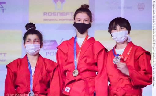 Ирина Давыдова завоевала серебро на Первенстве мира по самбо