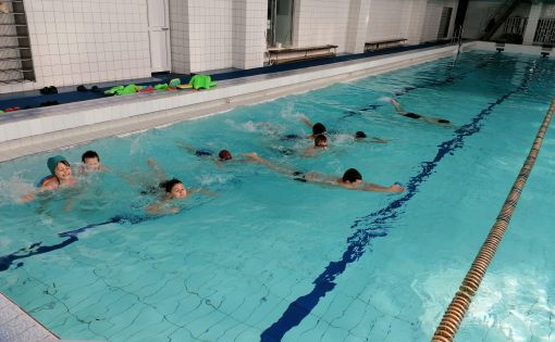 Спорт – норма жизни: В Саратове бесплатно учат детей плавать