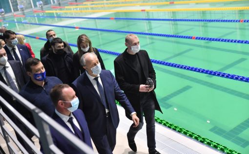 Глава региона проверил техническую готовность Дворца водных видов спорта