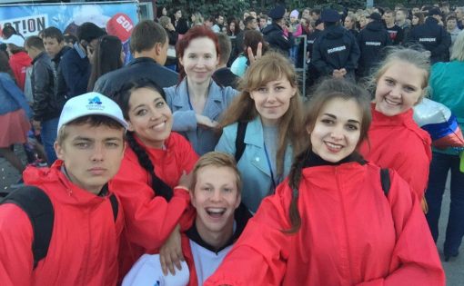 Волонтеры Регионального центра «Молодежь плюс» приняли участие в проведении праздника выпускников «Роза ветров» 