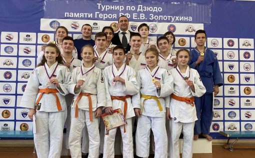 Саратовцы успешно выступили на соревнованиях по спортивным единоборствам 