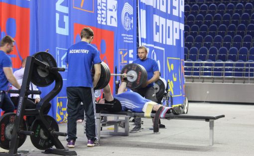 Саратовские спортсмены успешно выступили на чемпионате России по пауэрлифтингу среди лиц с ПОДА