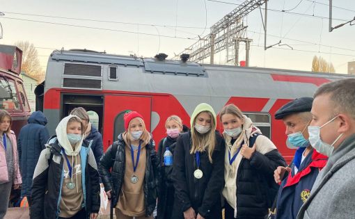 Серебряные медалистки Всероссийского фестиваля детского дворового футбола вернулись в регион