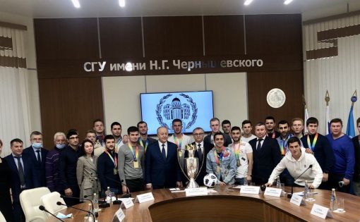 Валерий Радаев провел встречу с победителями турнира по футболу в рамках XI Международного межуниверситетского чемпионата