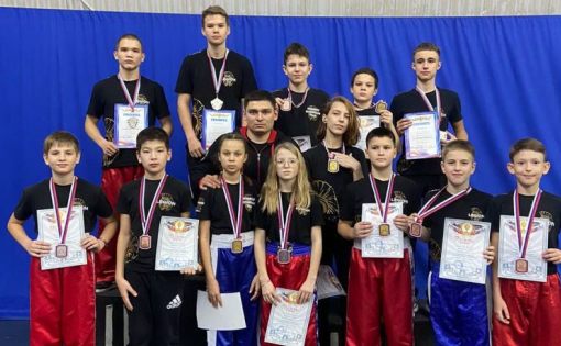 Воспитанники спортшколы С.Р. Ахмерова завоевали 20 медалей на чемпионате и Первенстве по кикбоксингу
