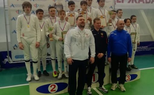 Саратовские саблисты завоевали четыре медали на Первенстве ПФО в Арзамасе