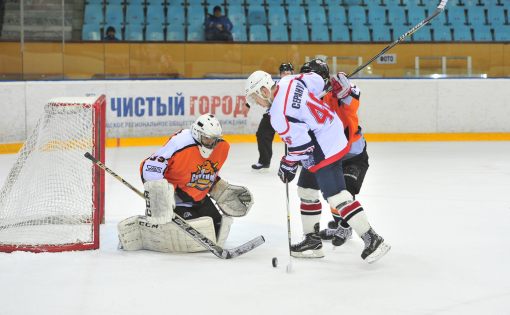 «Кристалл» одержал очередную победу в первенстве ВХЛ