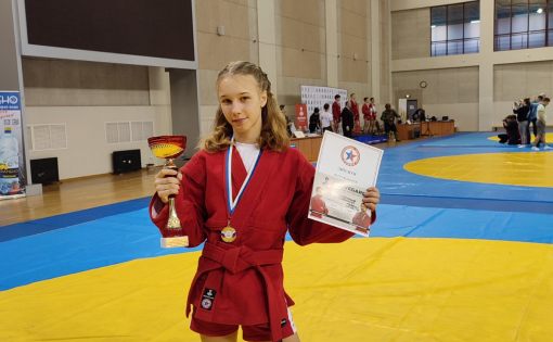 Спортсменка из Саратова завоевала золото на Первенство ПФО по самбо