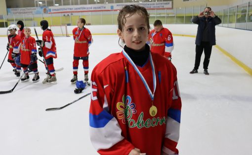 Балаковские юные хоккеисты 2012-2013 г.р стали победителями «Кубка Надежды»