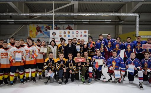 Победители турнира «Золотая шайба» получат современные хоккейные площадки