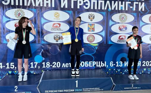 Саратовские спортсмены завоевали 7 медалей на Первенстве России по спортивной борьбе