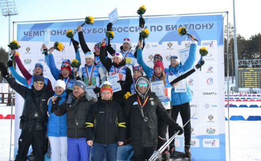 Никита Поршнев выиграл смешанную эстафету на этапе Кубка России по биатлону