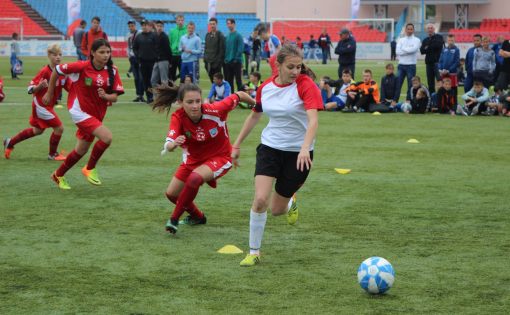Прошли зональные соревнования XVII открытого областного турнира по футболу среди дворовых команд среди девушек