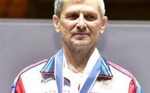 Юрий Григорьевич Шварц завоевал серебряную медаль в командных соревнованиях чемпионата мира по фехтованию