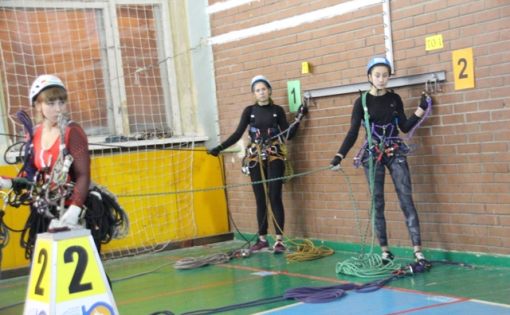 Спортсмены Саратовской области успешно выступили на соревнованиях по спортивному туризму в закрытых помещениях в Самаре