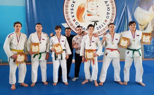 На турнире в Саранске саратовские дзюдоисты завоевали 5 медалей 