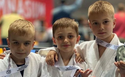 Юные саратовцы стали призерами турнира по джиу-джитсу в Москве