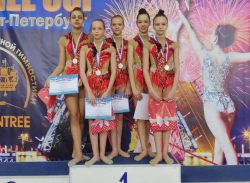 Саратовские гимнастки призеры в групповых апражнениях