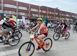 В Саратове состоялась III Всероссийская массовая велосипедная гонка, посвященная Международному дню велосипедиста