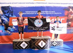 55 медалей завоевали саратовские спортсмены на чемпионате и Первенстве ПФО по спортивной борьбе
